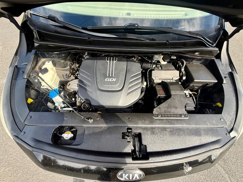 Used 2016 Kia Sedona SX Limited FWD image 14