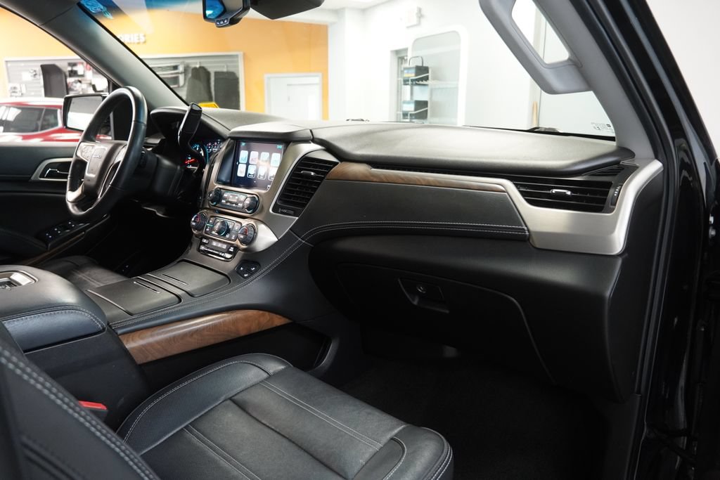 Used 2018 GMC Yukon Denali w/ Denali Ultimate Package AWD/4WD image 42