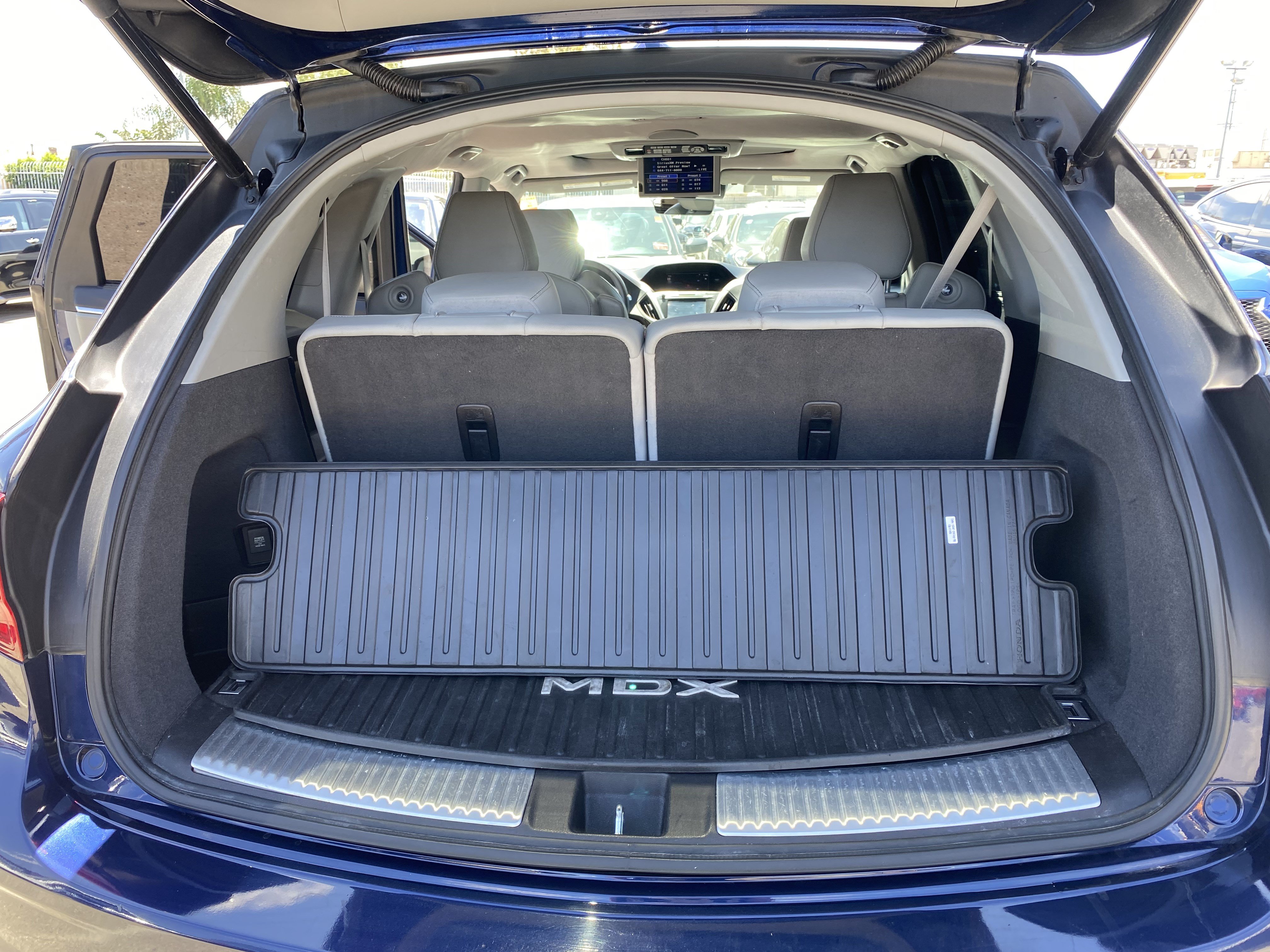 Used 2019 Acura MDX w/ Tech & Entertainment Packag FWD image 18