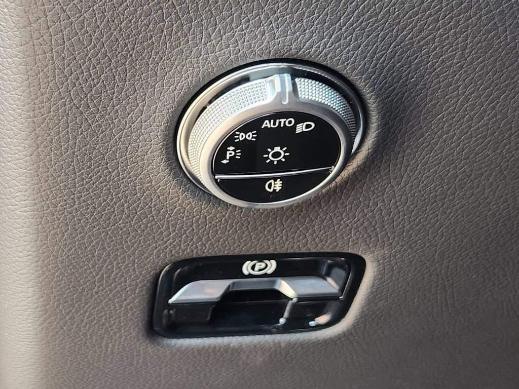 New 2026 Mercedes-Benz GLC 300 4MATIC image 22