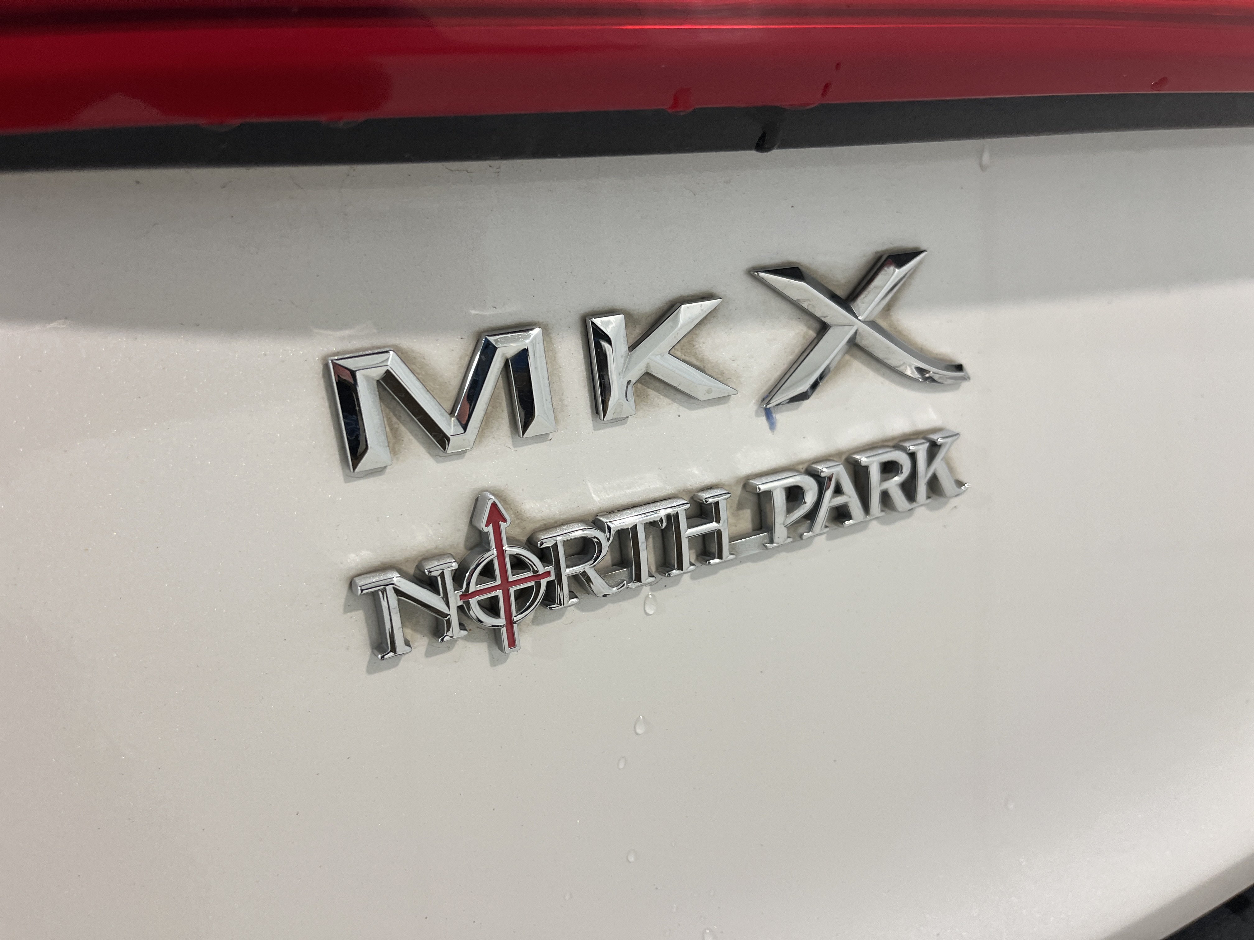 Used 2016 Lincoln MKX Reserve w/ Luxury Package AWD/4WD image 8