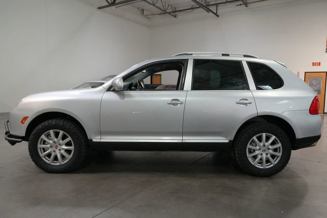 Used 2004 Porsche Cayenne S image 7