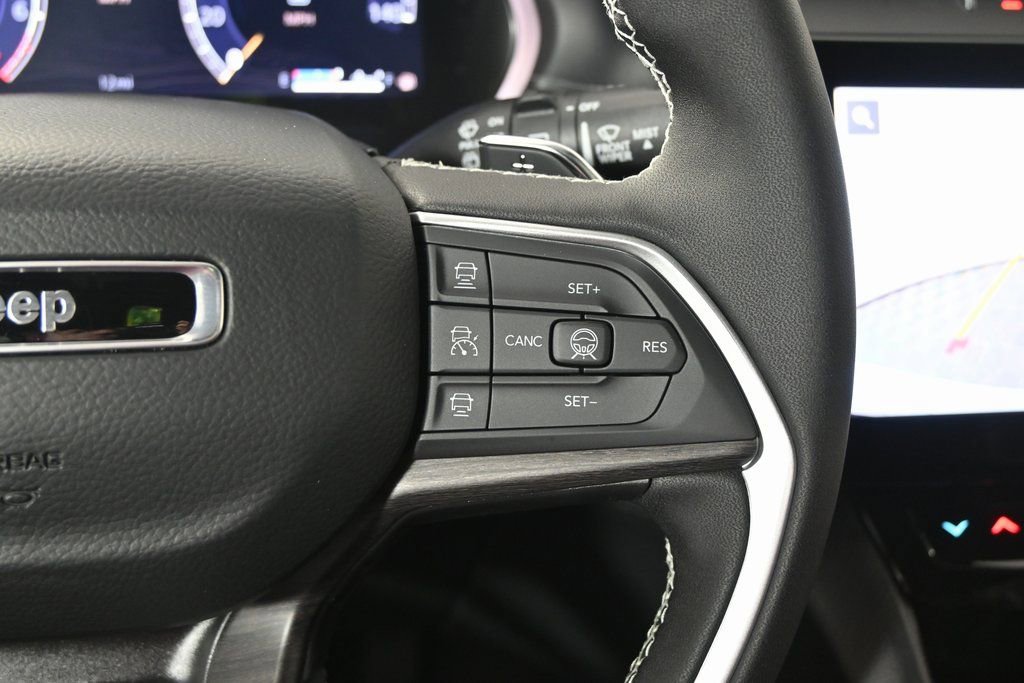 New 2026 Jeep Grand Cherokee Laredo image 34