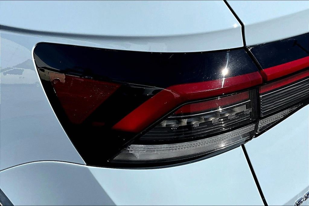 New 2026 Volkswagen Taos SE image 22