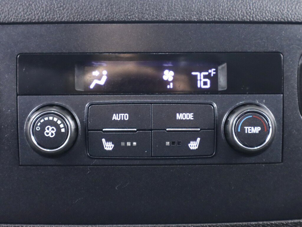 Used 2019 GMC Yukon XL SLT AWD/4WD image 35