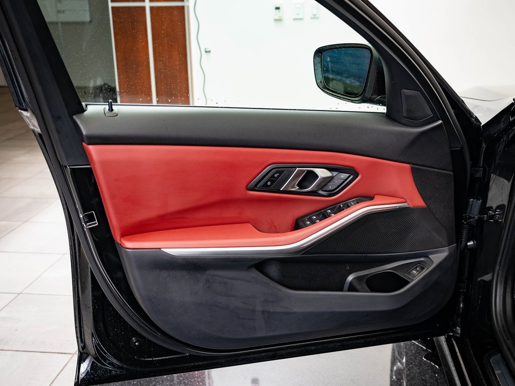 Used 2025 BMW 330i xDrive Sedan image 24