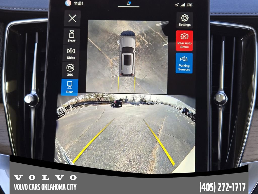 Certified 2025 Volvo XC90 B6 Plus image 17