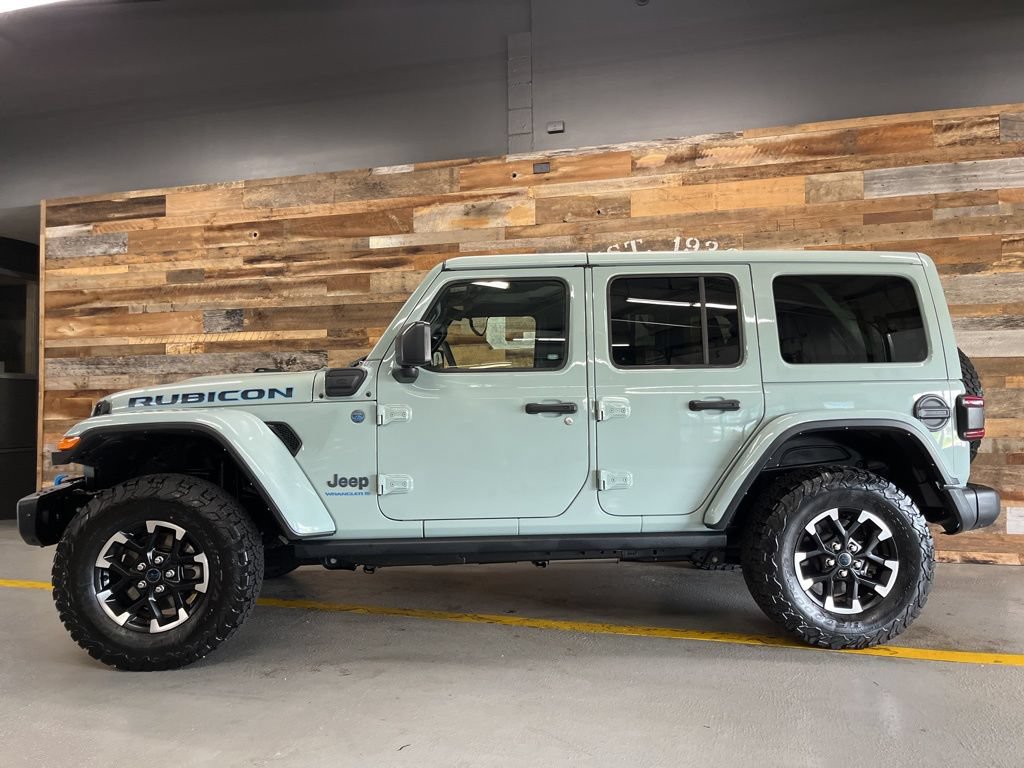Used 2024 Jeep Wrangler Unlimited Rubicon 4xe AWD/4WD image 21