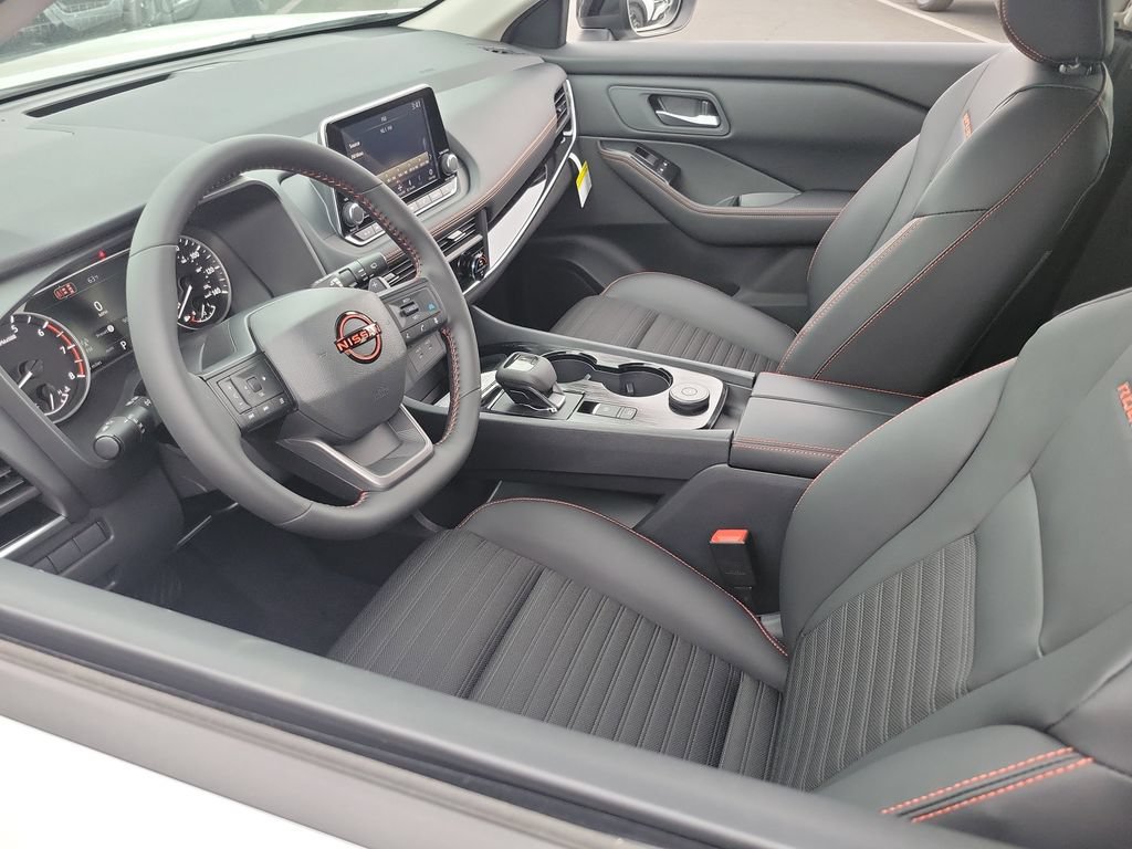 New 2026 Nissan Rogue SV AWD/4WD image 3