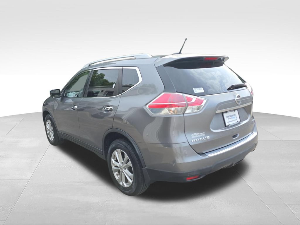 Used 2016 Nissan Rogue SV AWD/4WD image 3