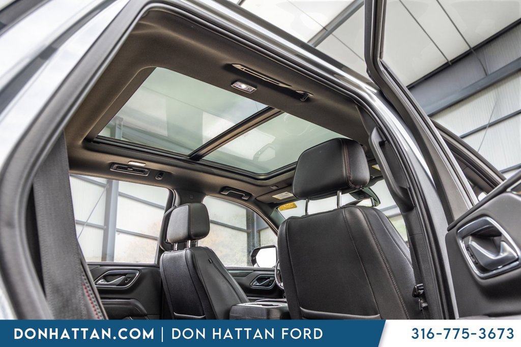 Used 2022 Chevrolet Tahoe RST w/ Luxury Package AWD/4WD image 23