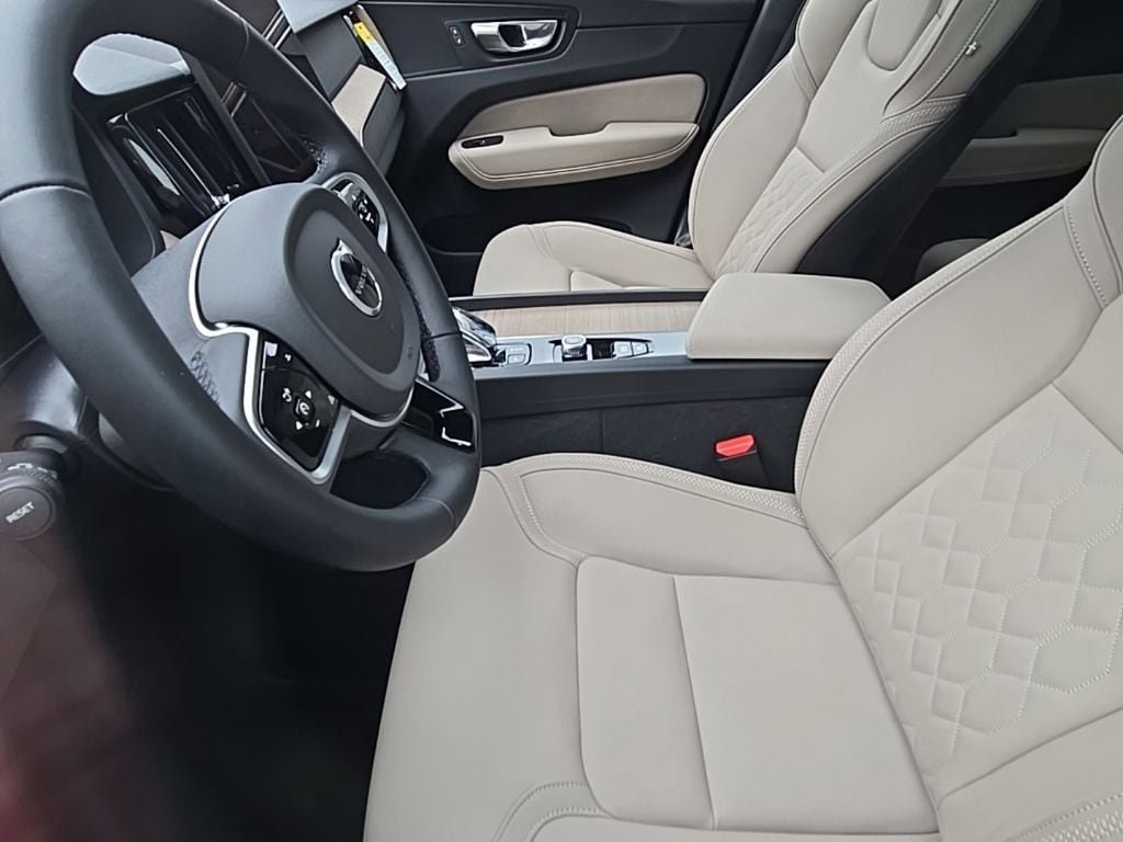 New 2026 Volvo XC60 B5 Plus w/ Protection Package Premier image 6