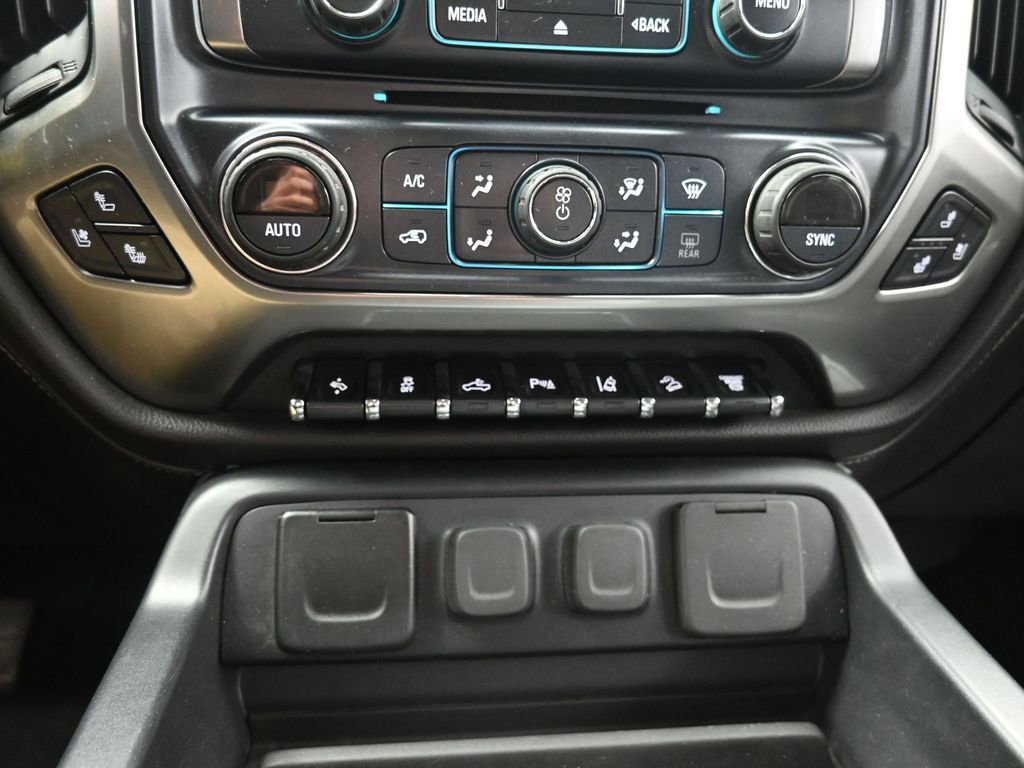 Used 2019 Chevrolet Silverado 2500 LTZ w/ LTZ Plus Package image 12