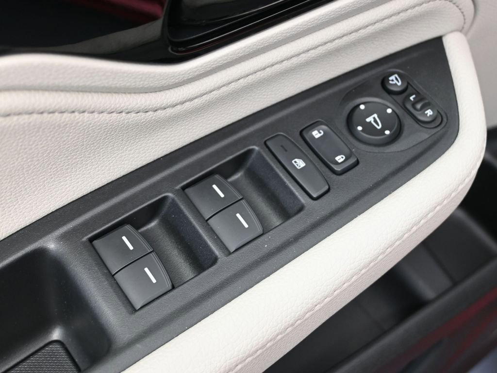 Used 2025 Honda Odyssey Elite image 19