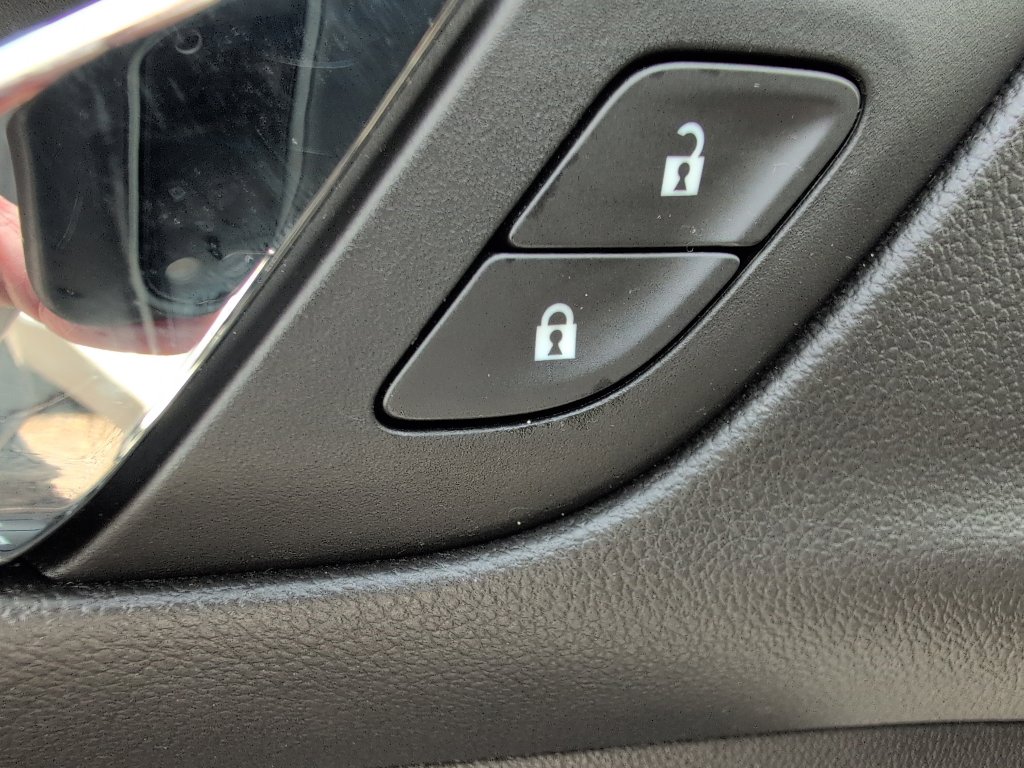 Used 2023 GMC Acadia SLT image 21