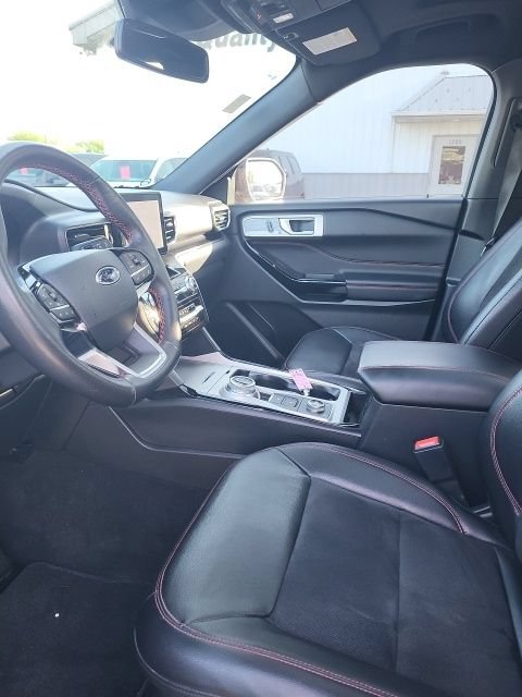Used 2023 Ford Explorer ST-Line w/ Class IV Trailer Tow Package AWD/4WD image 14