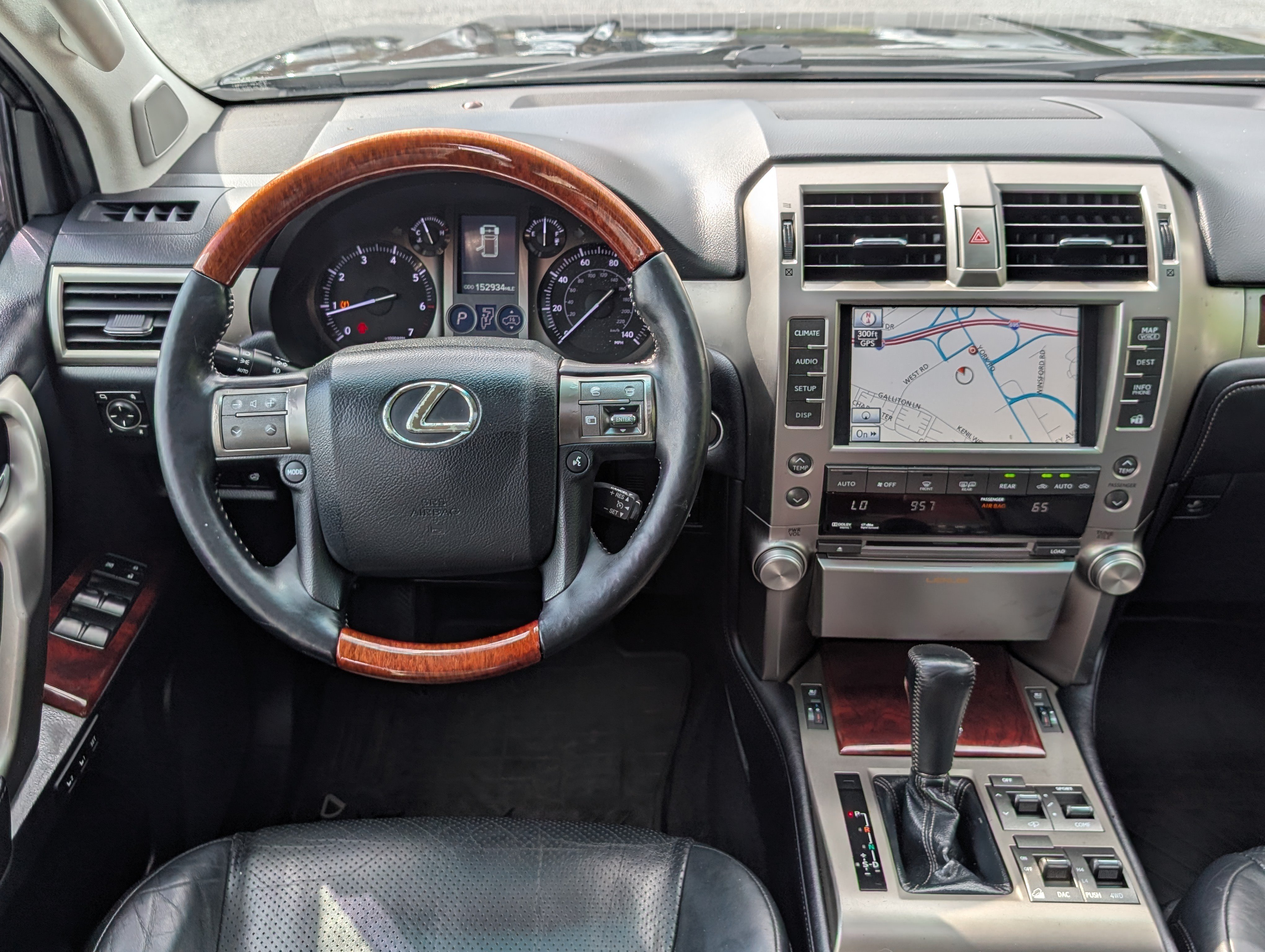 Used 2011 Lexus GX 460 Premium AWD/4WD image 19