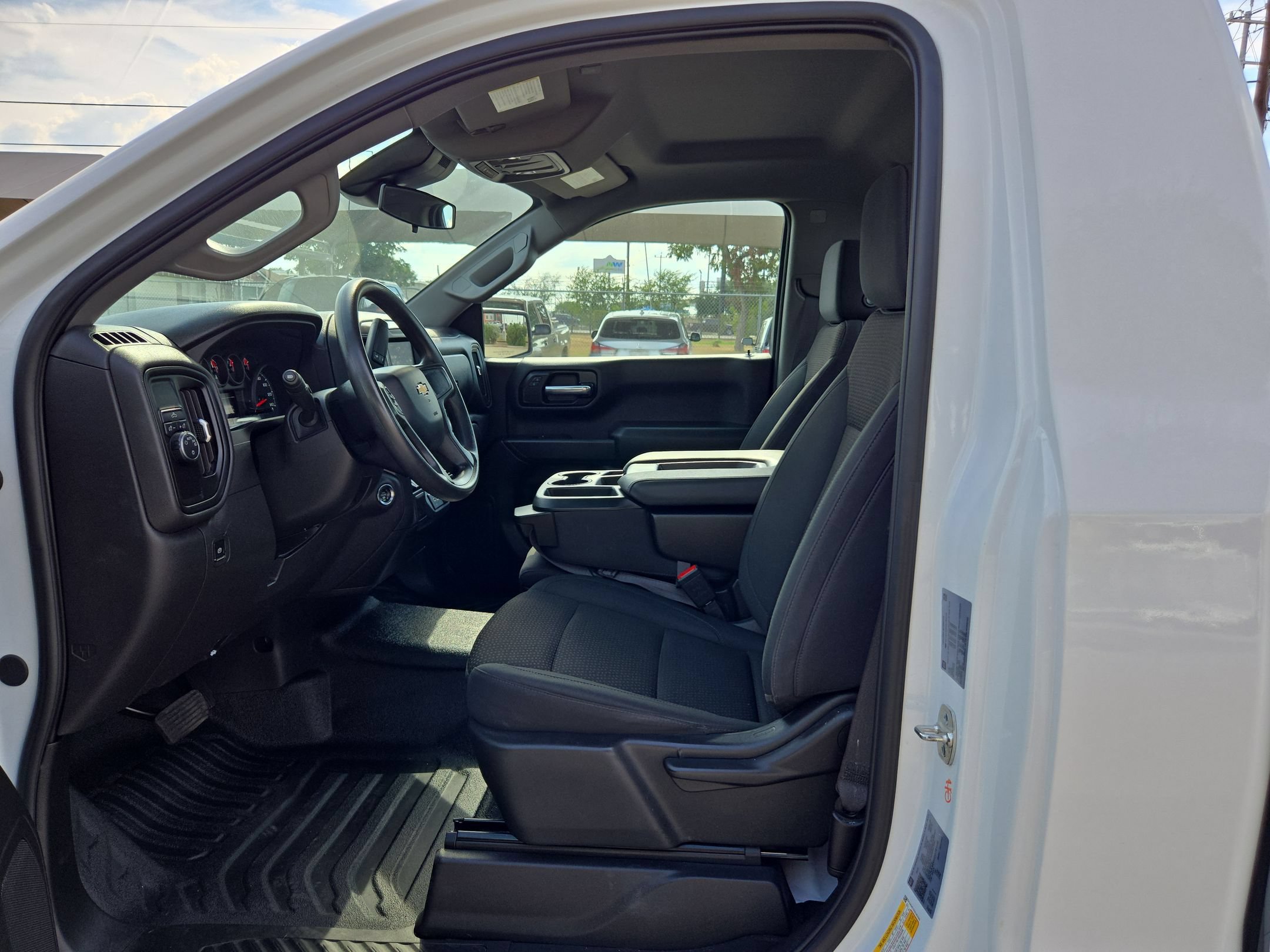 Used 2025 Chevrolet Silverado 1500 W/T RWD image 9