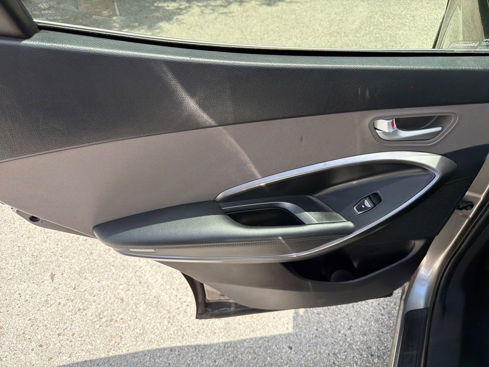 Used 2017 Hyundai Santa Fe Sport FWD image 23