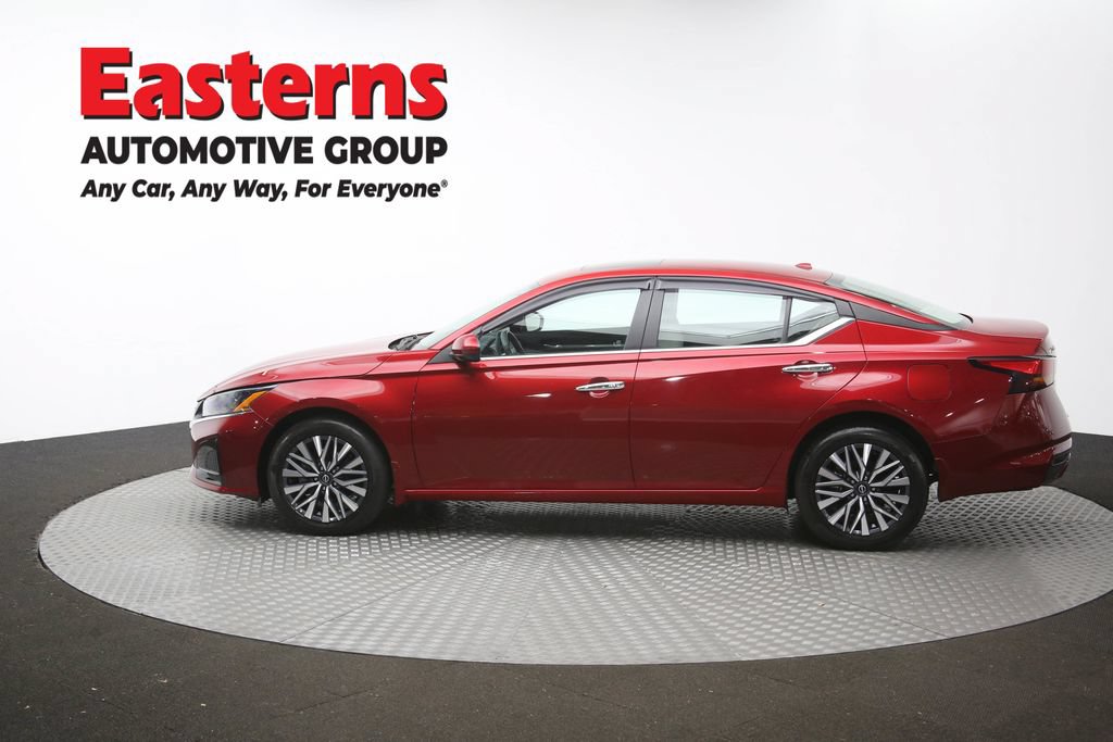 Used 2023 Nissan Altima 2.5 SV w/ SV Premium Package AWD/4WD image 59