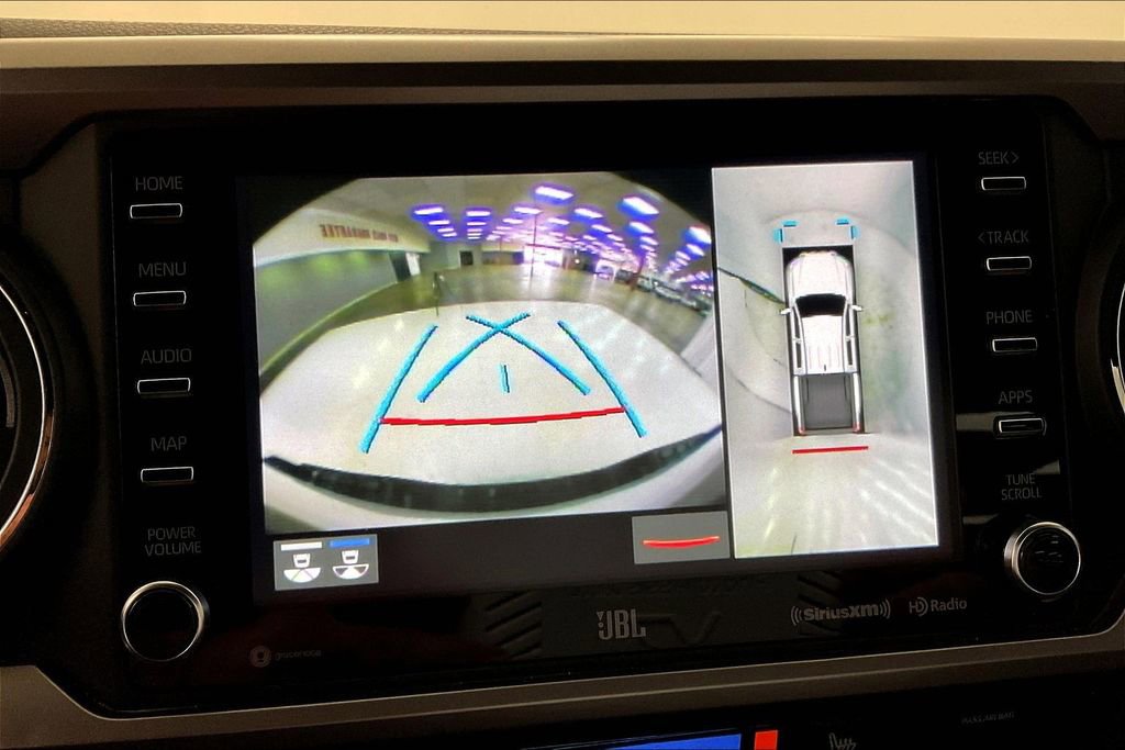 Used 2020 Toyota Tacoma Limited image 14