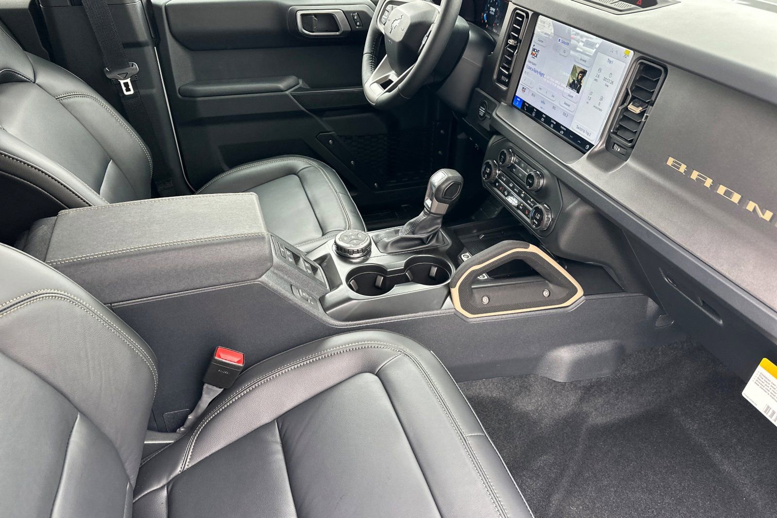 New 2026 Ford Bronco Badlands image 15