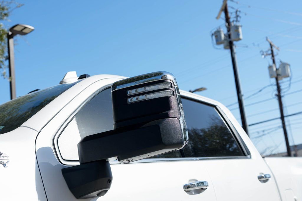 Used 2024 Chevrolet Silverado 3500 High Country w/ High Country Premium Package image 34