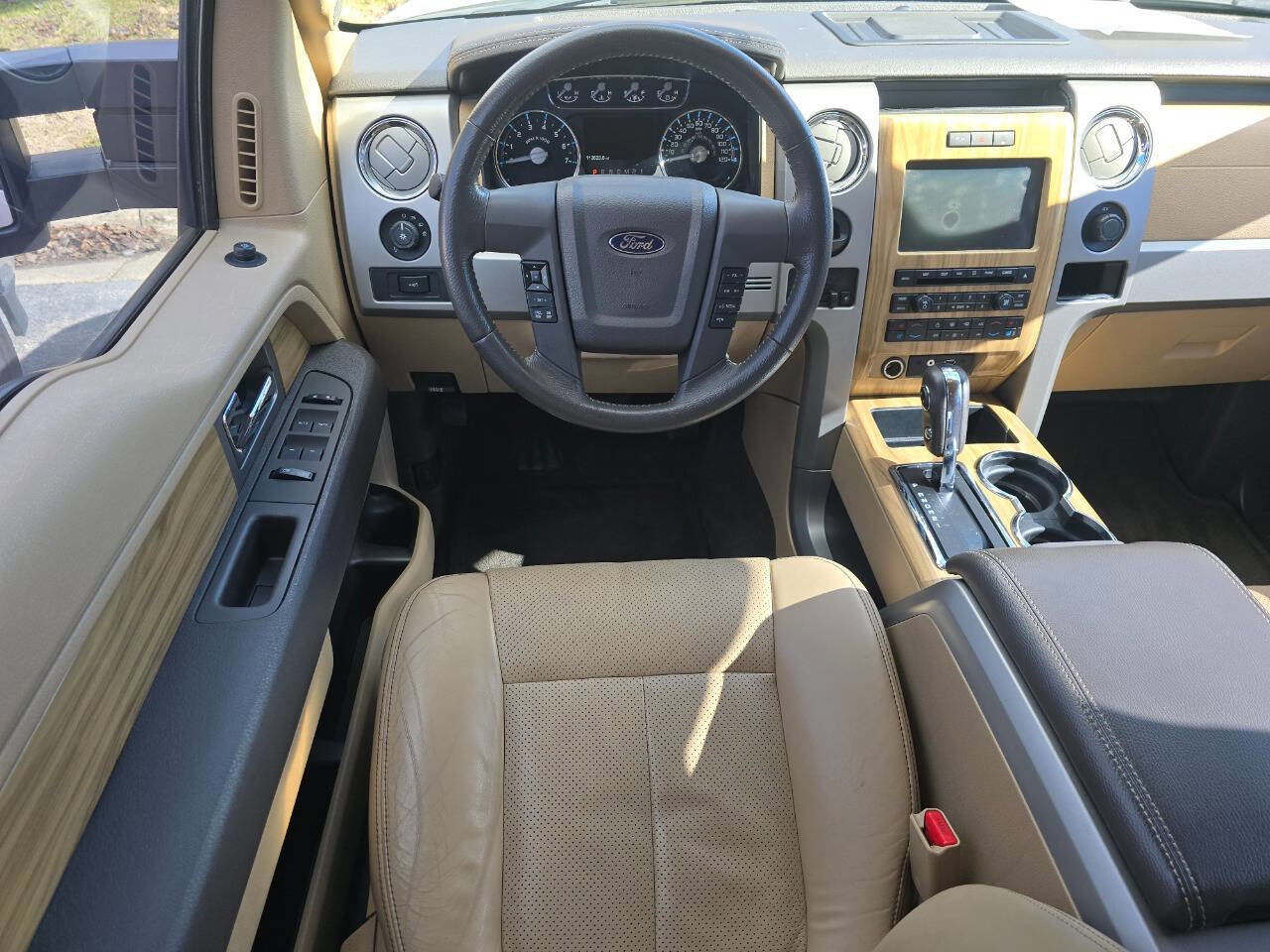 Used 2011 Ford F150 Lariat w/ Lariat Plus Pkg image 14