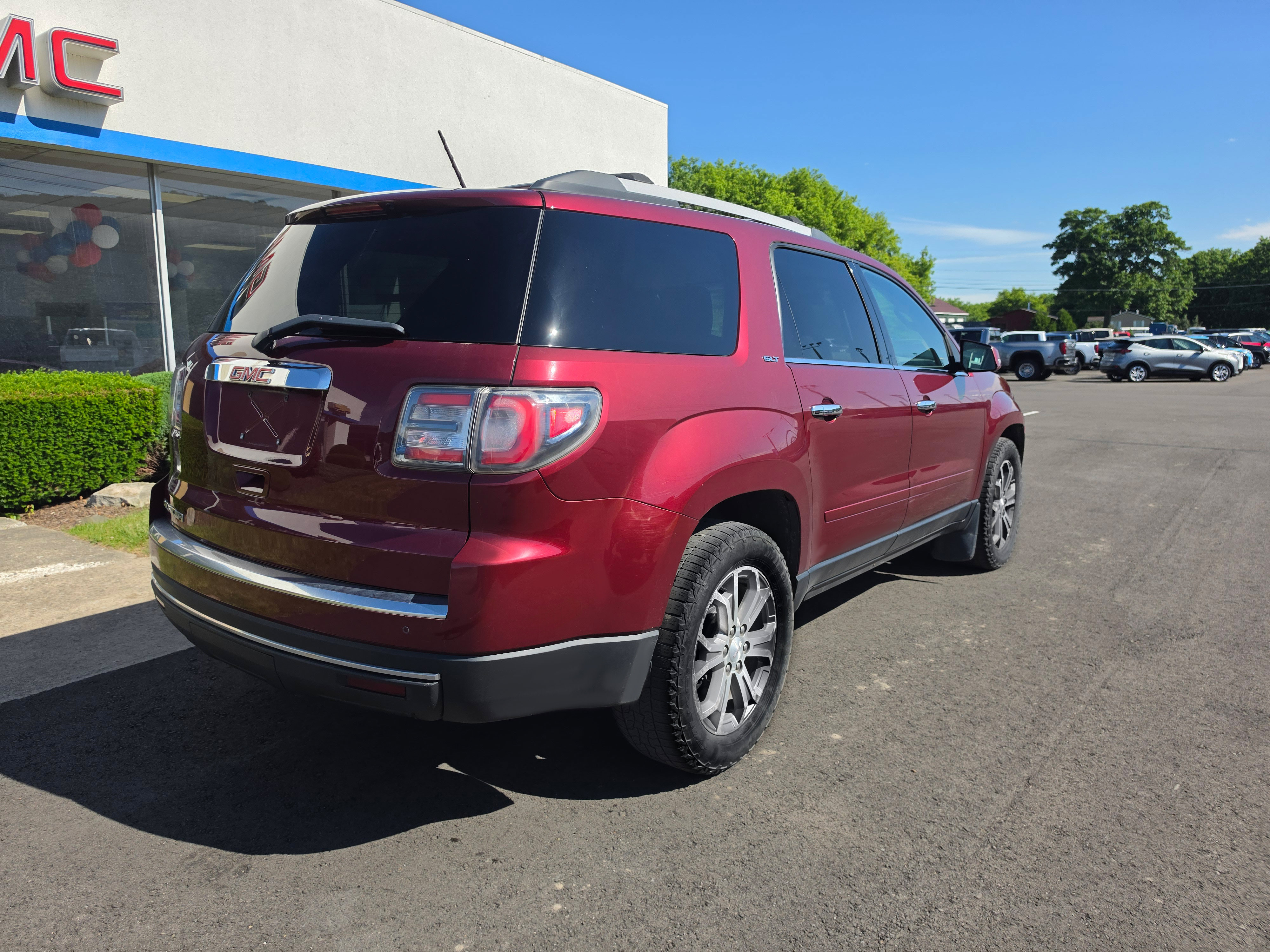 Used 2015 GMC Acadia SLT FWD video 3