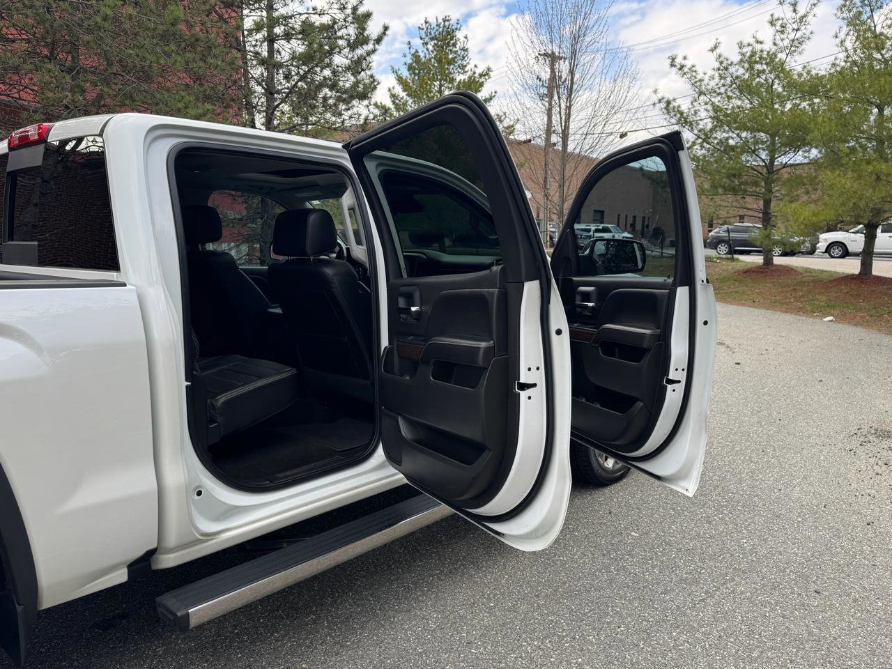 Used 2017 GMC Sierra 1500 Denali w/ Denali Ultimate Package AWD/4WD image 25