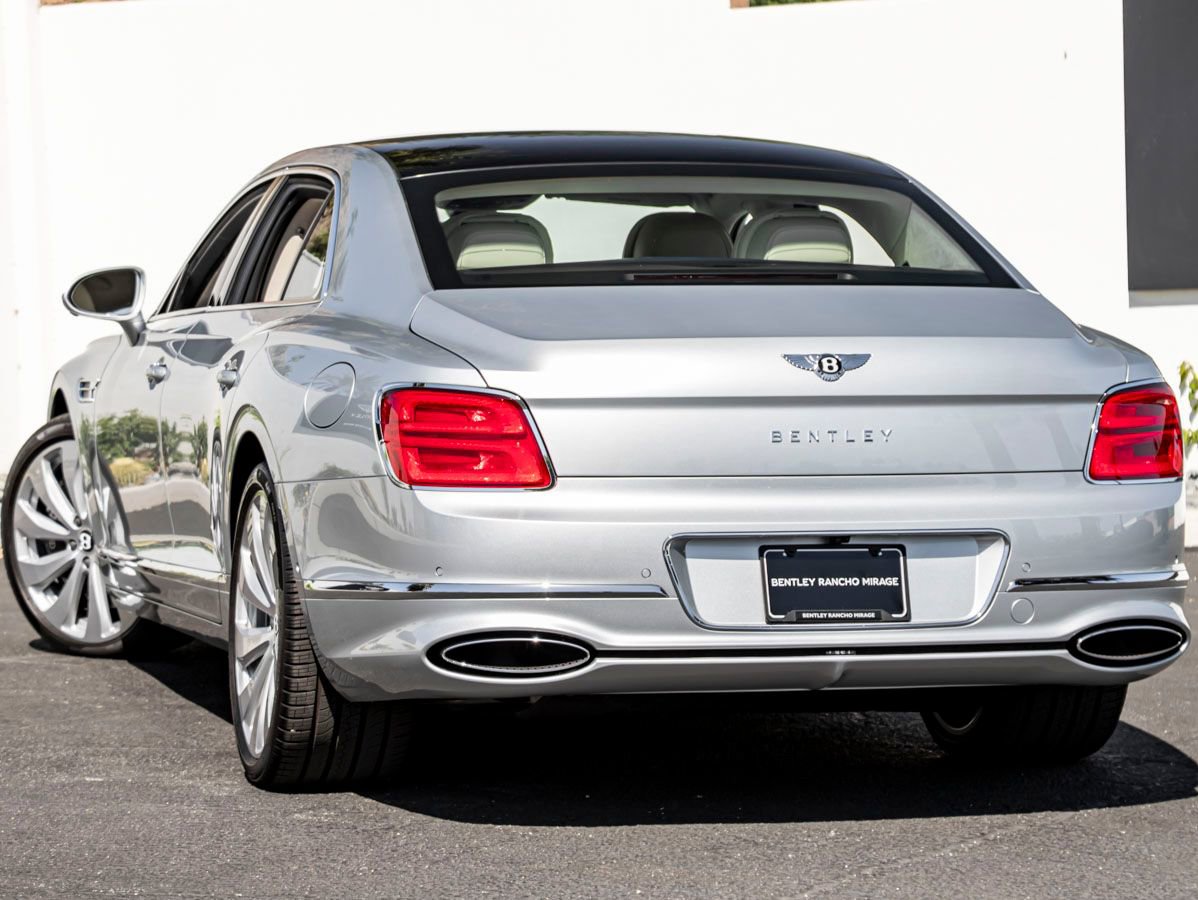 Used 2026 Bentley Flying Spur Plug-In Hybrid AWD/4WD image 3