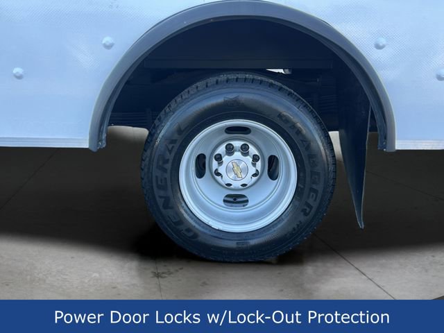 Used 2022 Chevrolet Express 3500 w/ Power Convenience Package image 28
