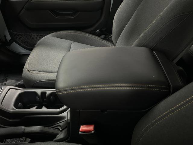 Used 2024 Jeep Wrangler Unlimited Sahara image 18