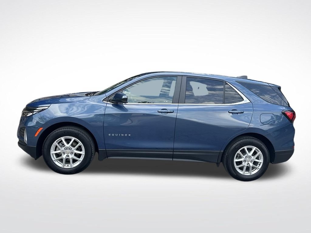 Used 2024 Chevrolet Equinox LT w/ LPO, Floor Liner Package FWD image 2