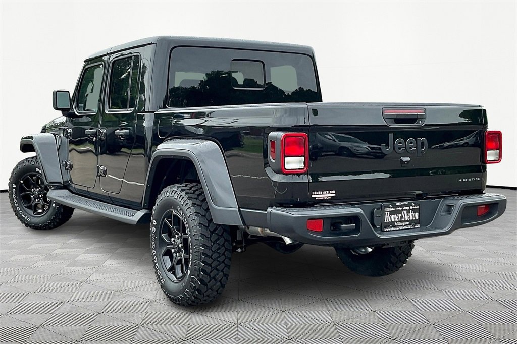 New 2025 Jeep Gladiator Sport image 3