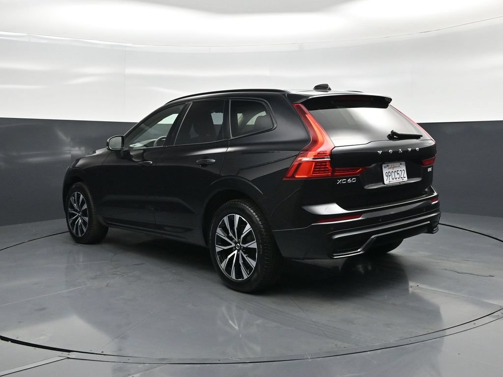 Used 2025 Volvo XC60 B5 Plus AWD/4WD image 6