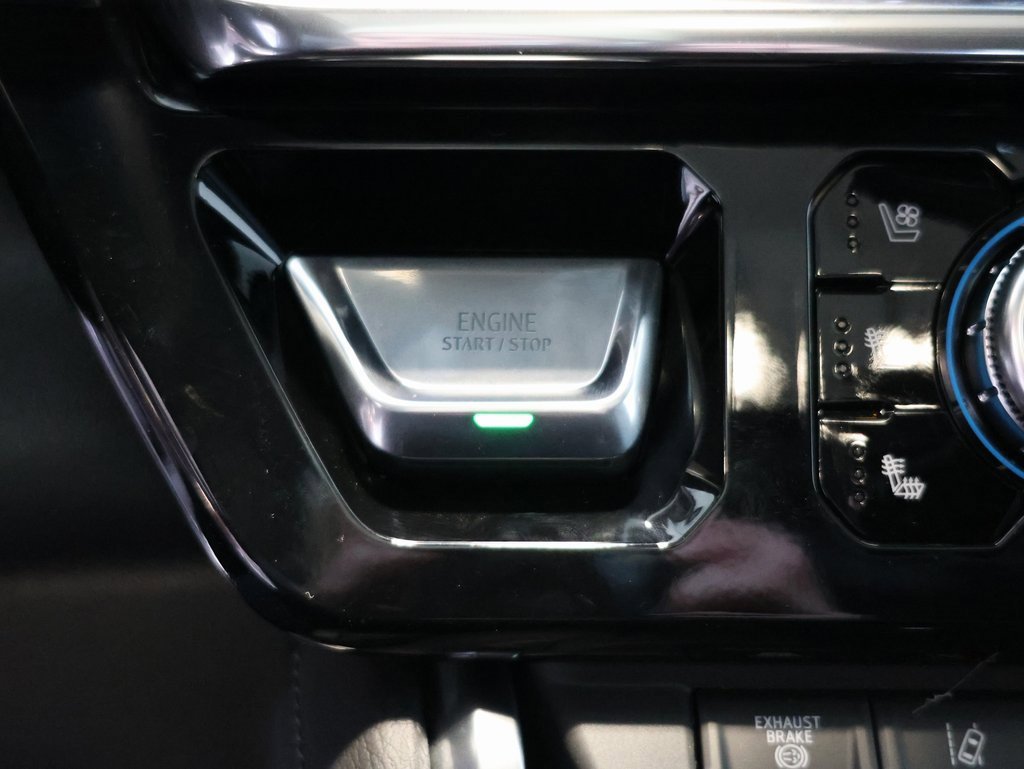 New 2026 GMC Sierra 3500 Denali w/ Denali Reserve Package image 25