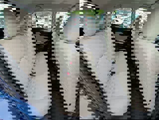 Used 2018 Subaru Impreza 2.0i Premium image 16