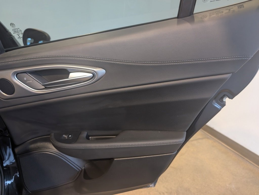 Used 2024 Alfa Romeo Giulia Ti image 27