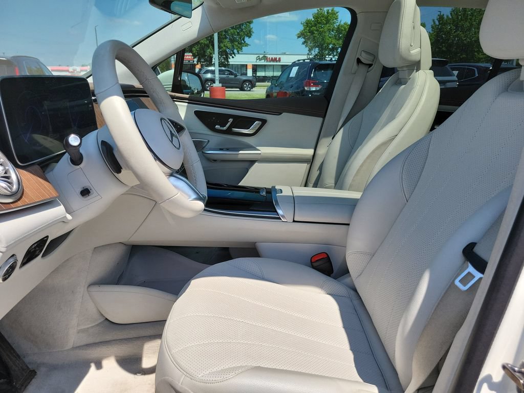 Used 2023 Mercedes-Benz EQE 350+ SUV image 21