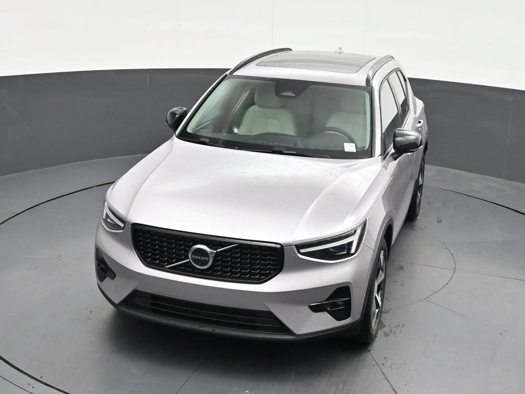 New 2026 Volvo XC40 B5 Plus w/ Protection Package Premier AWD/4WD image 20