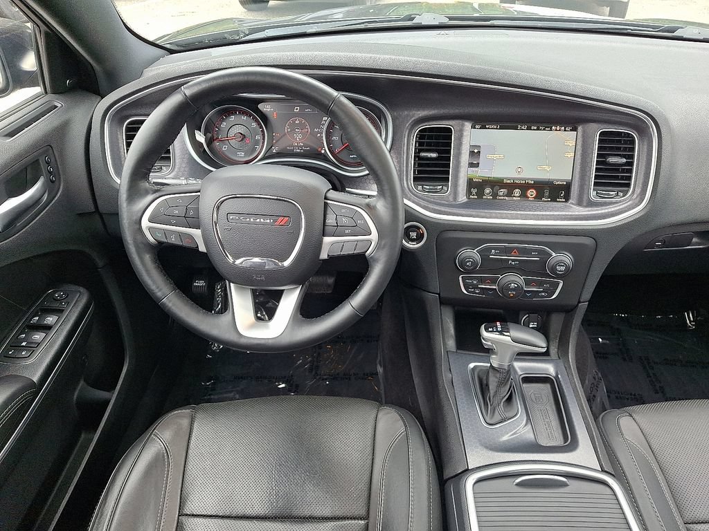 Used 2015 Dodge Charger SXT w/ AWD Plus Group image 12
