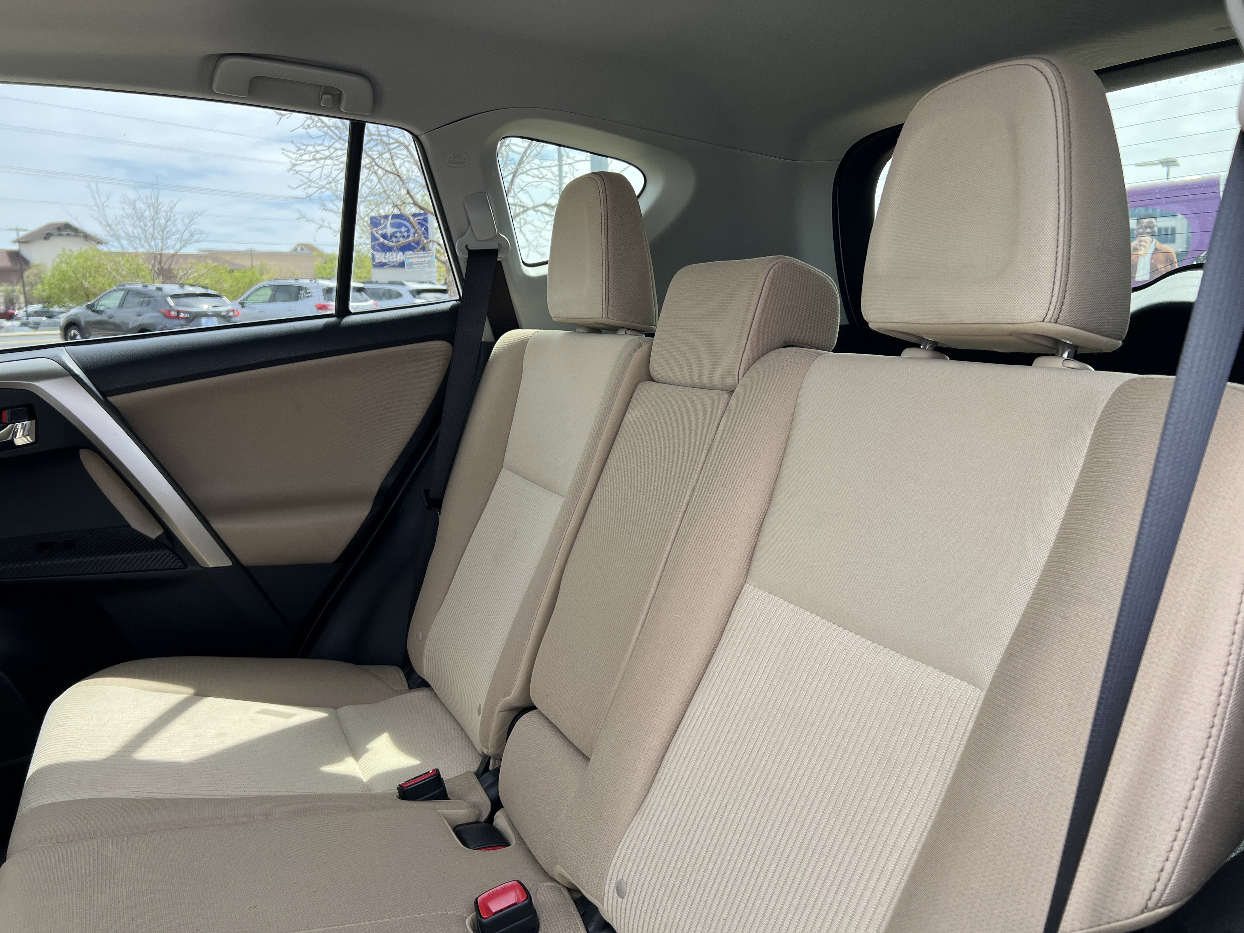 Used 2015 Toyota RAV4 XLE image 22