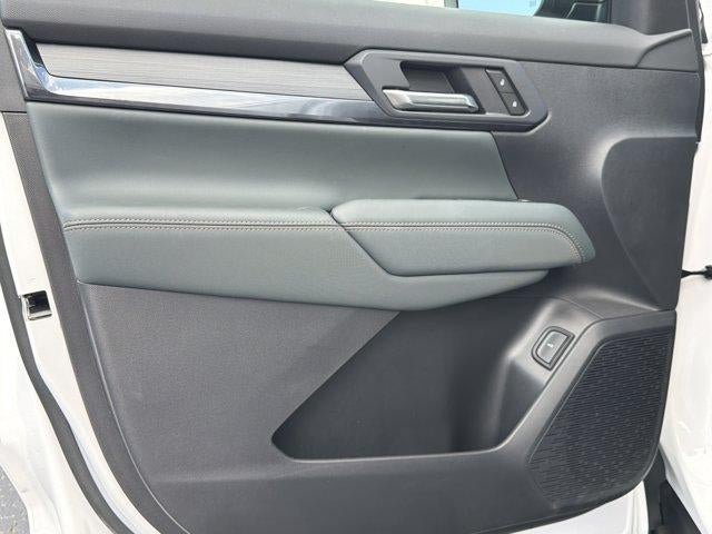 New 2026 GMC Terrain AT4 w/ Technology Package II AWD/4WD image 11