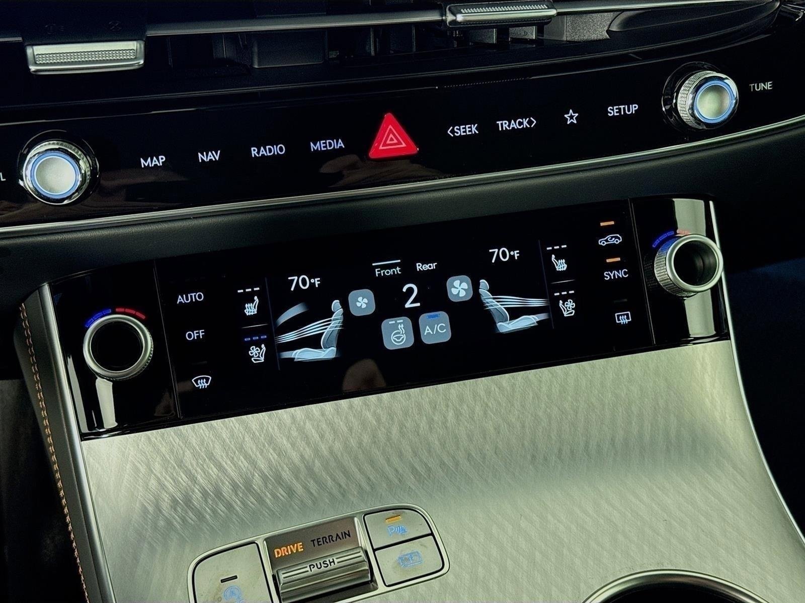 New 2026 Genesis GV70 2.5T Sport Prestige image 18