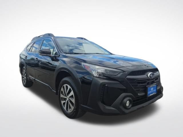 Used 2023 Subaru Outback Premium AWD/4WD image 3