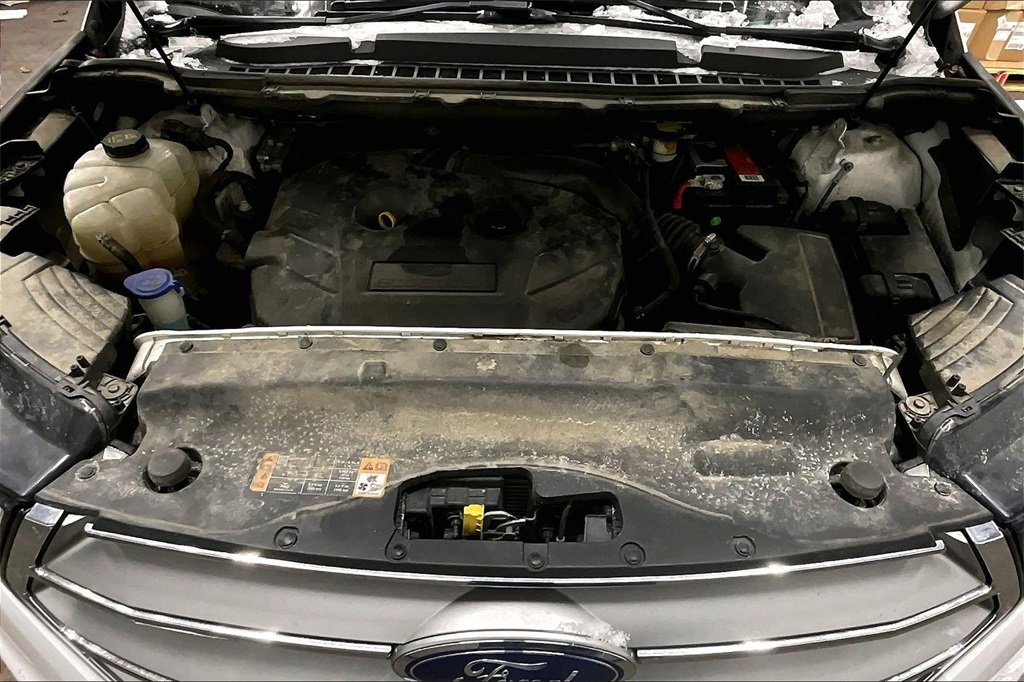 Used 2018 Ford Edge SEL w/ Equipment Group 201A image 5
