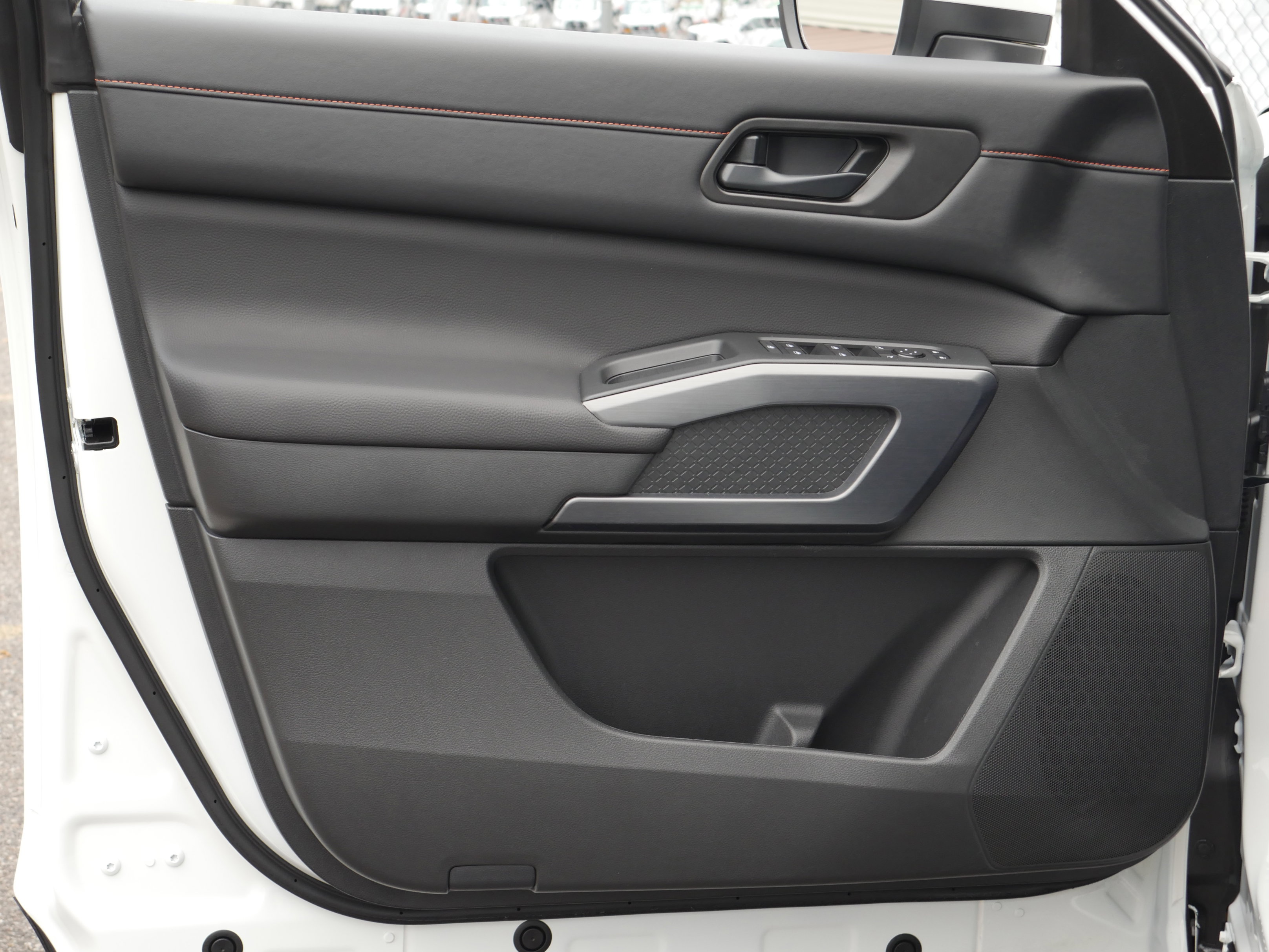 Certified 2025 Nissan Pathfinder Rock Creek image 36