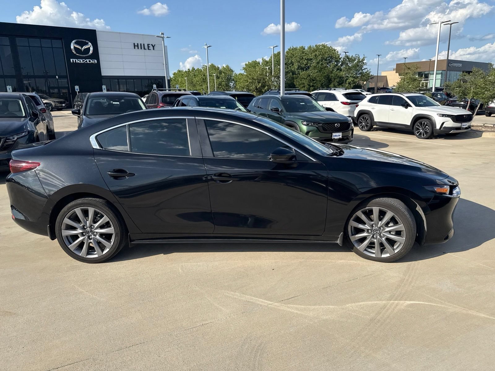 Used 2024 MAZDA MAZDA3 s FWD image 4