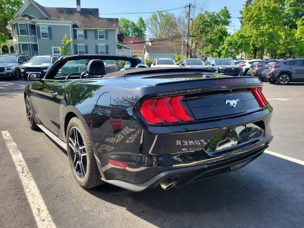 Used 2018 Ford Mustang Premium RWD image 6